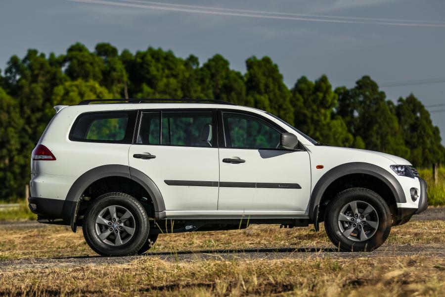  Mitsubishi Pajero Dakar OutDoor 2016 года  (фото 14 из 30)